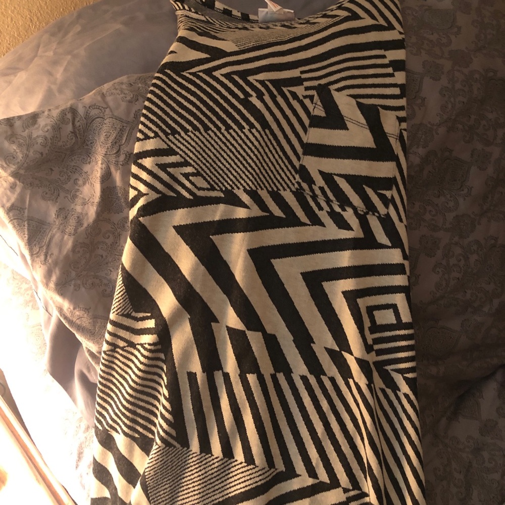 Lularoe Carly sm